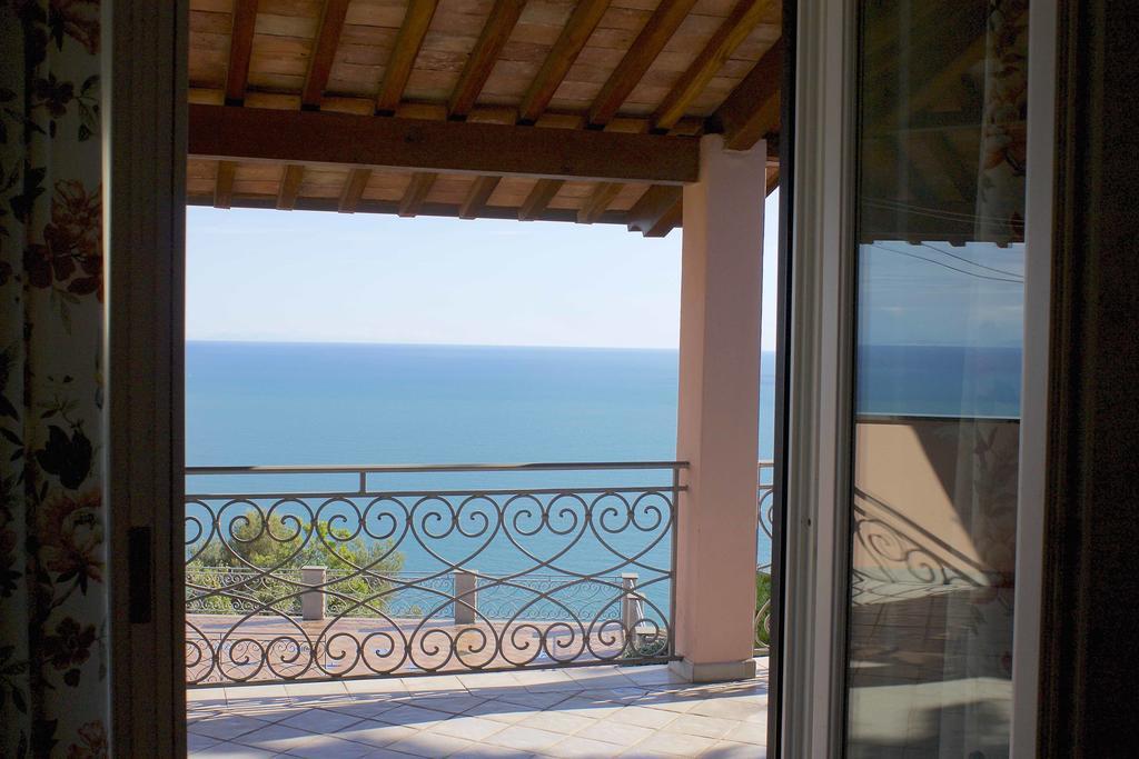 B&B Le Palme Ameglia Eksteriør billede